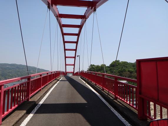 29　口之津港から見える赤い橋.JPG
